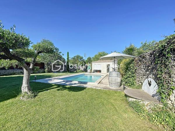 Maison en pierre de 220 m²