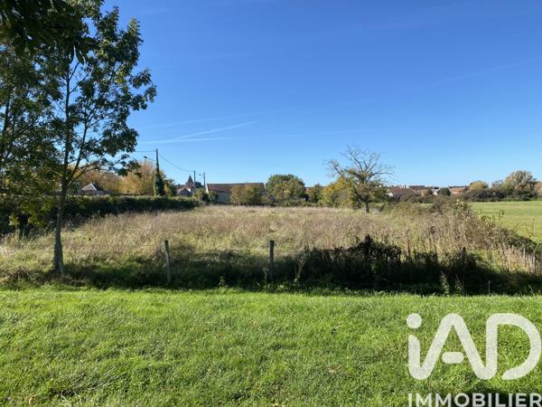 Terrain à vendre 2 275 m² Saint-Pierre-le-Moûtier