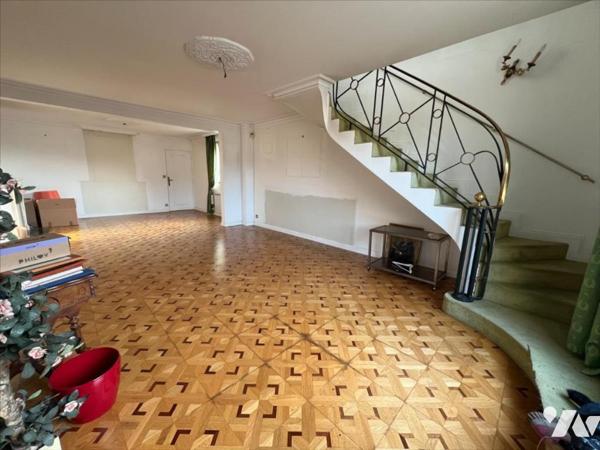 APPARTEMENT DUPLEX 5 PIECES 144m²