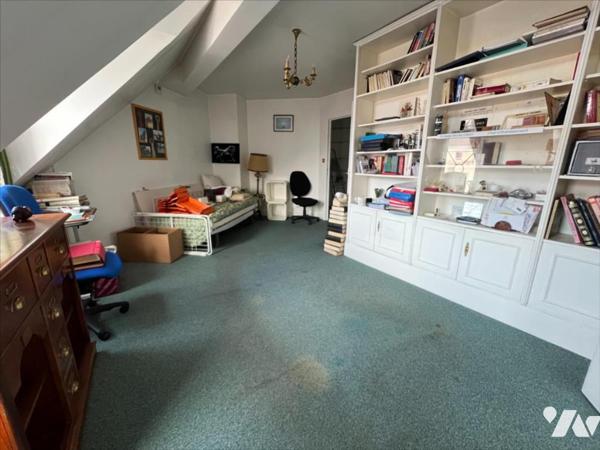 APPARTEMENT DUPLEX 5 PIECES 144m²