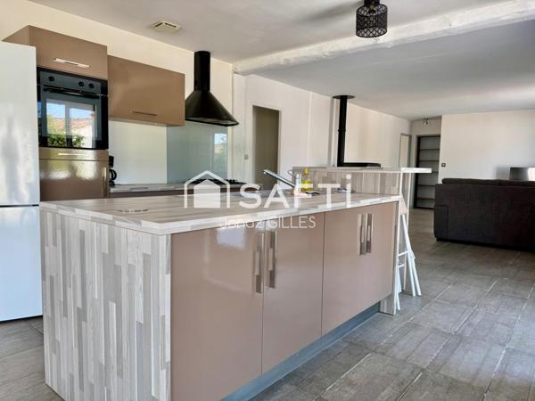 Maison 4 chambres avec piscine et dépendance