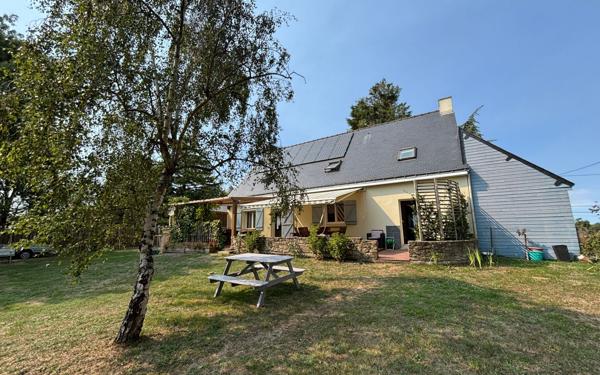 Maison à vendre    5 pièces •  Férel