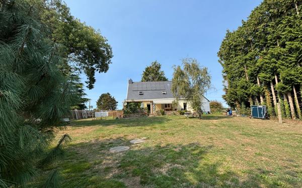 Maison à vendre    5 pièces •  Férel