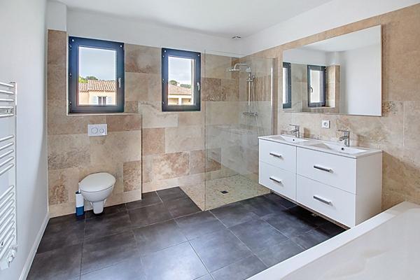 A VENDRE ! Maison centre ville LORGUES 5 pièces de 110 m²