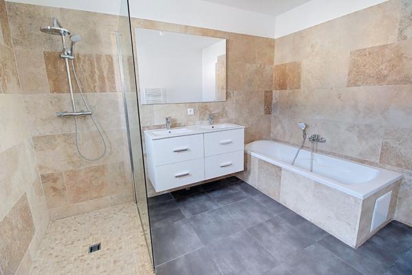 A VENDRE ! Maison centre ville LORGUES 5 pièces de 110 m²