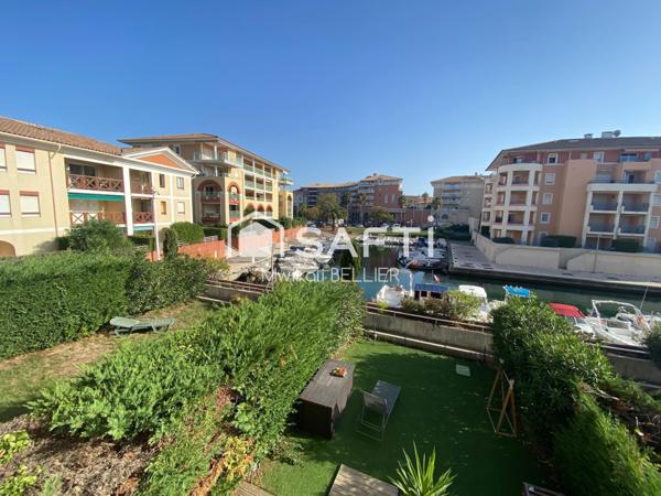 Appartement de 24m² entièrement rénové avec vue exceptionnelle sur le Port de Fréjus