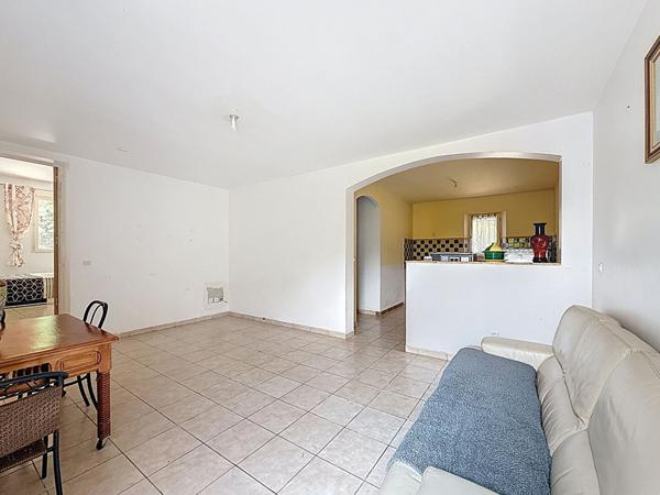 EXCLUSIVITÉ ! Maison Lorgues 5 pièces 150 m² - Terrain 4428 m² - Dépendance 60 m²