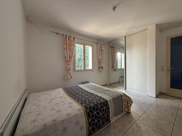 EXCLUSIVITÉ ! Maison Lorgues 5 pièces 150 m² - Terrain 4428 m² - Dépendance 60 m²