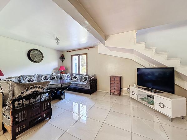 EXCLUSIVITÉ ! Maison Lorgues 5 pièces 150 m² - Terrain 4428 m² - Dépendance 60 m²