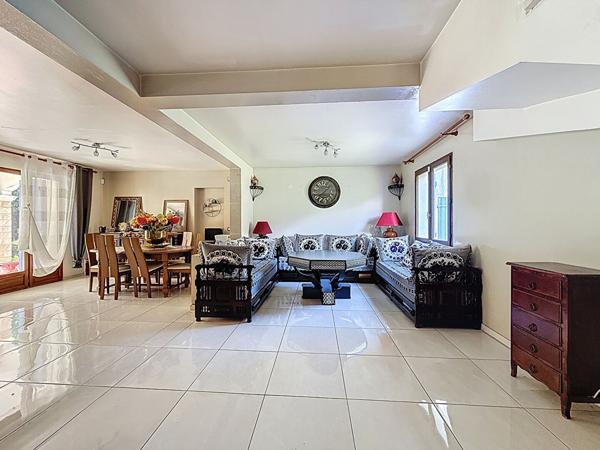 EXCLUSIVITÉ ! Maison Lorgues 5 pièces 150 m² - Terrain 4428 m² - Dépendance 60 m²