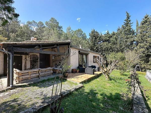 A VENDRE EN EXCLUSIVITÉ ! LORGUES Maison de plain-pied 4 pièces de 115 m² sur 2600 m² de terrain