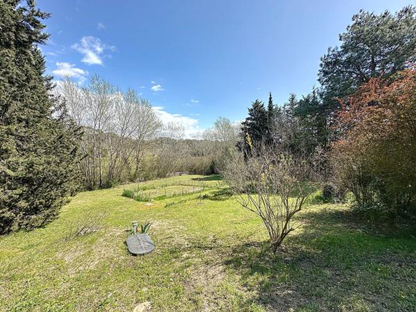 A VENDRE EN EXCLUSIVITÉ ! LORGUES Maison de plain-pied 4 pièces de 115 m² sur 2600 m² de terrain
