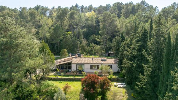 A VENDRE EN EXCLUSIVITÉ ! LORGUES Maison de plain-pied 4 pièces de 115 m² sur 2600 m² de terrain