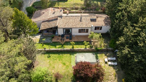 A VENDRE EN EXCLUSIVITÉ ! LORGUES Maison de plain-pied 4 pièces de 115 m² sur 2600 m² de terrain