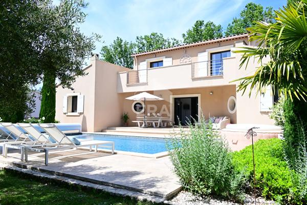 Villa 5 pièces avec piscine à Saumane de Vaucluse