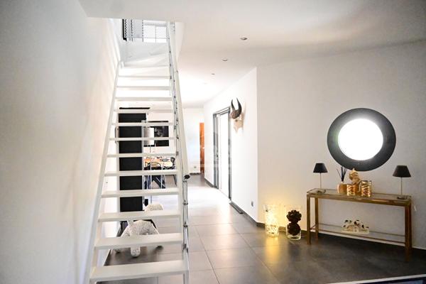 Villa 5 pièces avec piscine à Saumane de Vaucluse