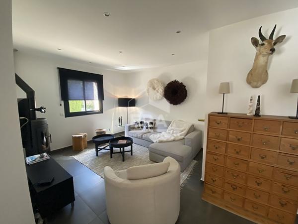 Villa 5 pièces avec piscine à Saumane de Vaucluse
