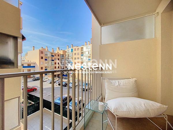 GOLFE JUAN - 2P - 40m² - BALCONS- PARKING - CENTRE VILLE - RENOVE-CAVE