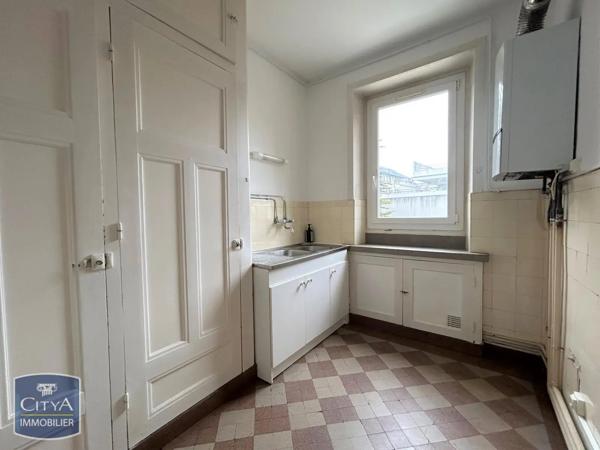Appartement à louer 3 pièces 68.19m² Saint-Brieuc (22000)