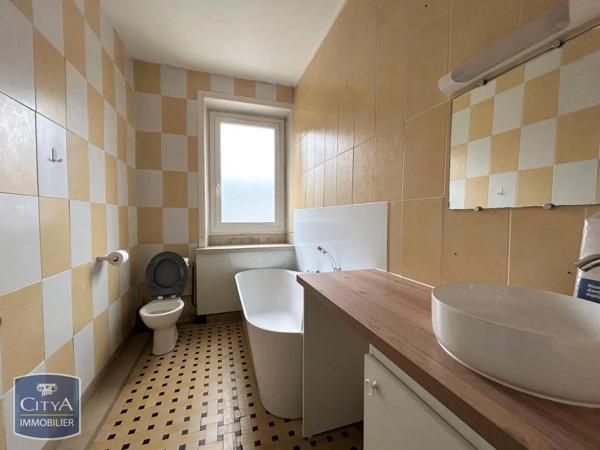 Appartement à louer 3 pièces 68.19m² Saint-Brieuc (22000)