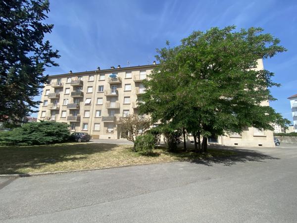 Appartement
                                                                                                                                                                                                                                                                                                                        3 pièce(s)                                                                                                                                                                                                          2 chambre(s)                                                                                                                                                                                                          52.54  m²