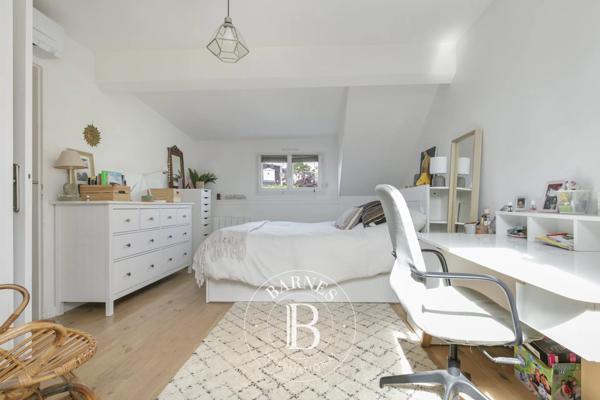 Verrières-le-Buisson, Maison 4 Chambres -  183 m² à vendre