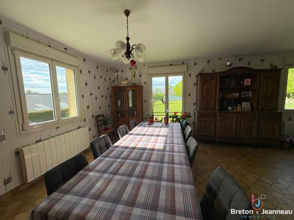 Maison à Saint-Denis-de-Gastines