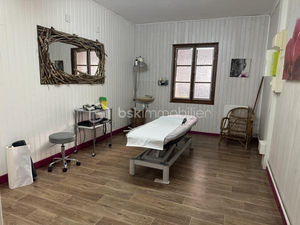 Local d activites de 219 m²