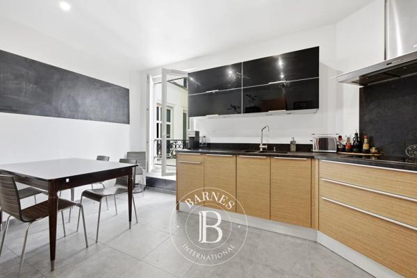 Paris 9ème, Appartement 2 Chambres -  99 m² à vendre