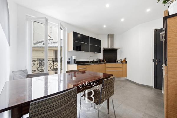 Paris 9ème, Appartement 2 Chambres -  99 m² à vendre