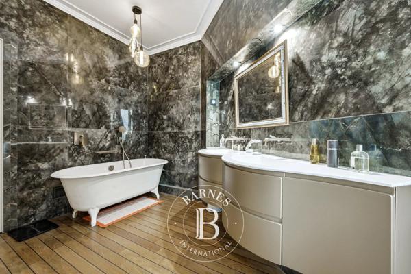 Paris 9ème, Appartement 2 Chambres -  99 m² à vendre