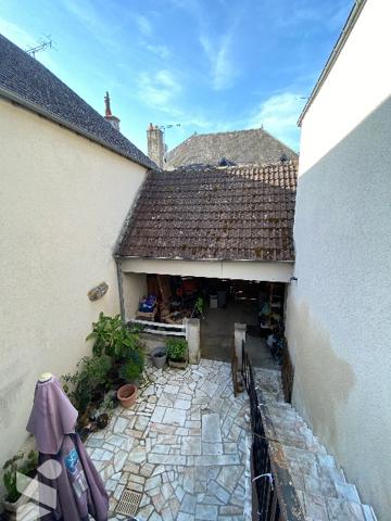 IMMEUBLE LOCATIF AVEC 2 APPARTEMENTS