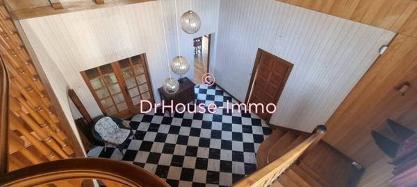 Maison à vendre 9 pièces de 230 m²
