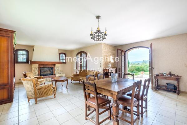 Maison à DOMMARTIN, 69380 - 5 pièces 139m²