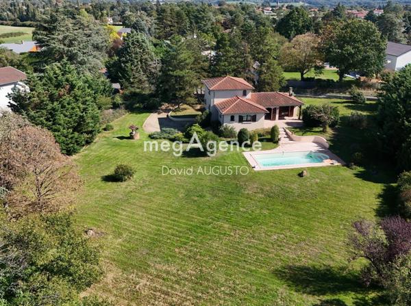 Maison à DOMMARTIN, 69380 - 5 pièces 139m²