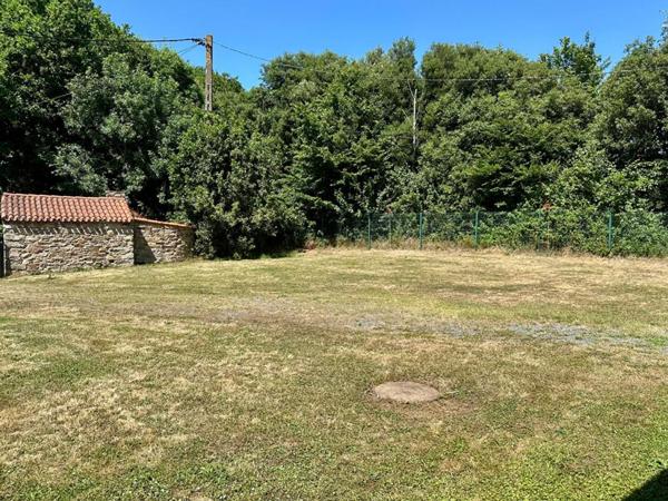 SAINT ETIENNE DE MONTLUC- MAISON EVOLUTIVE 3 CHAMBRES AVEC DEPENDANCES