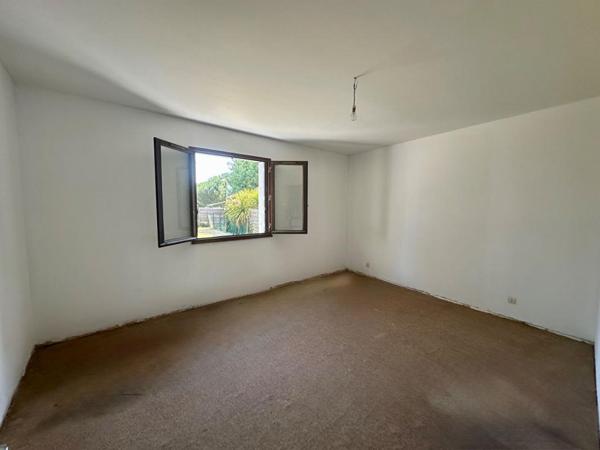 SAINT ETIENNE DE MONTLUC- MAISON EVOLUTIVE 3 CHAMBRES AVEC DEPENDANCES