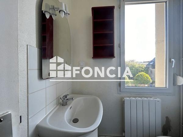 Location Studio 19.88 m² - 2EME GAUCHE Rennes 35000