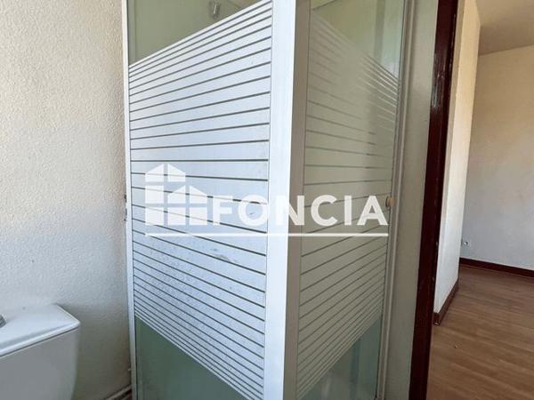 Location Studio 19.88 m² - 2EME GAUCHE Rennes 35000