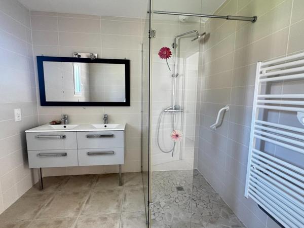 Maison à DOLUS-D'OLERON, 17550 - 8 pièces 207m²