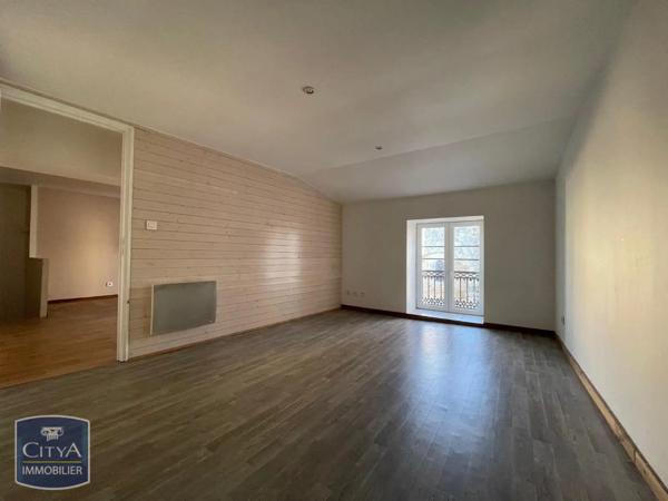 Appartement à louer 3 pièces 75.19m² Mensignac (24350)