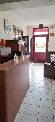 Local d activites de 650 m²