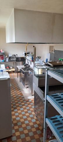 Local d activites de 650 m²