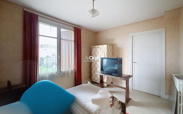 Maison à vendre    4 pièces •  Montluçon