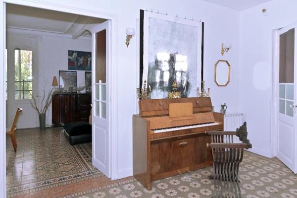 MAISON DE MAÎTRE AVEC DEPENDANCE, PARC, PISCINE, PROCHE PERPIGNAN