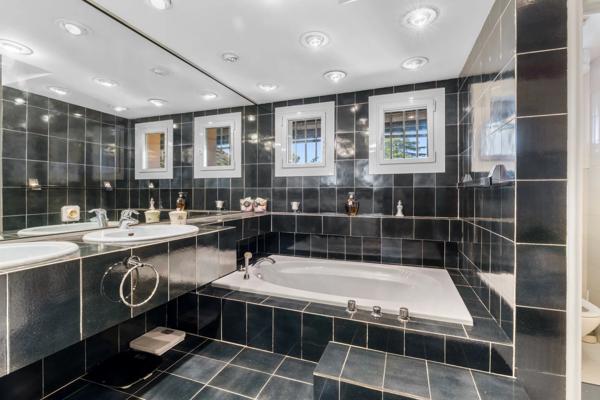 Charmante villa dans un domaine prisé