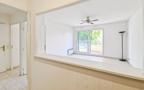 Appartement à vendre    2 pièces • 37,42 m2 Saint-Laurent-du-Var