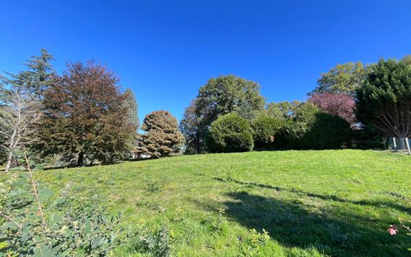 Terrain à vendre    Veyrac