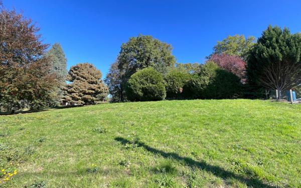 Terrain à vendre    Veyrac