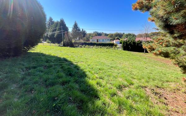 Terrain à vendre    Veyrac